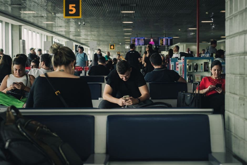 Multi-Language Indoor Airport Mapping: Technical Architecture & ROI Guide for International Terminals